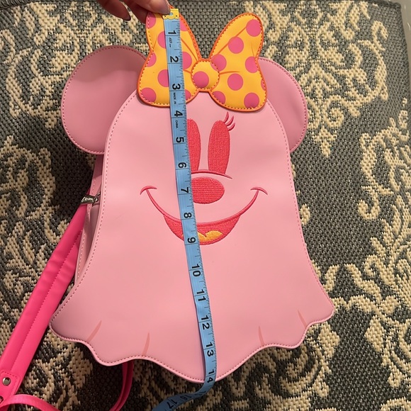 Disney Loungefly Minnie Glow in the Dark Mini Backpack - Picture 12 of 16